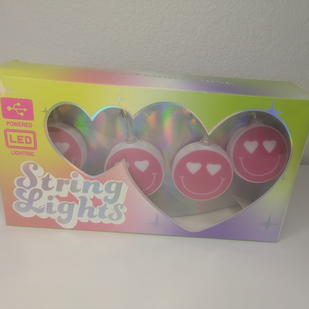 Pink Smiley Face Led String Lights - image 7